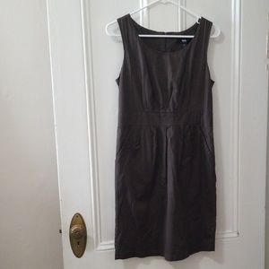 Mossimo army green dress with pleating & pockets